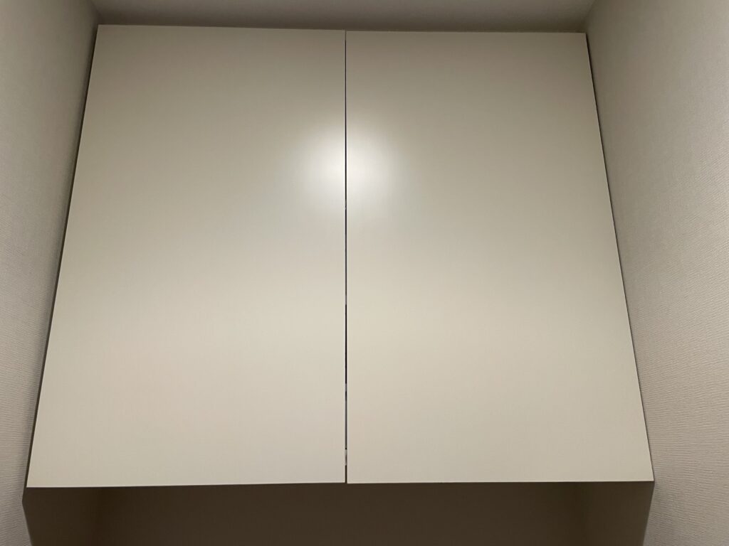 福岡　整理収納アドバイザー　トトノウラボ
トイレ背面の収納扉