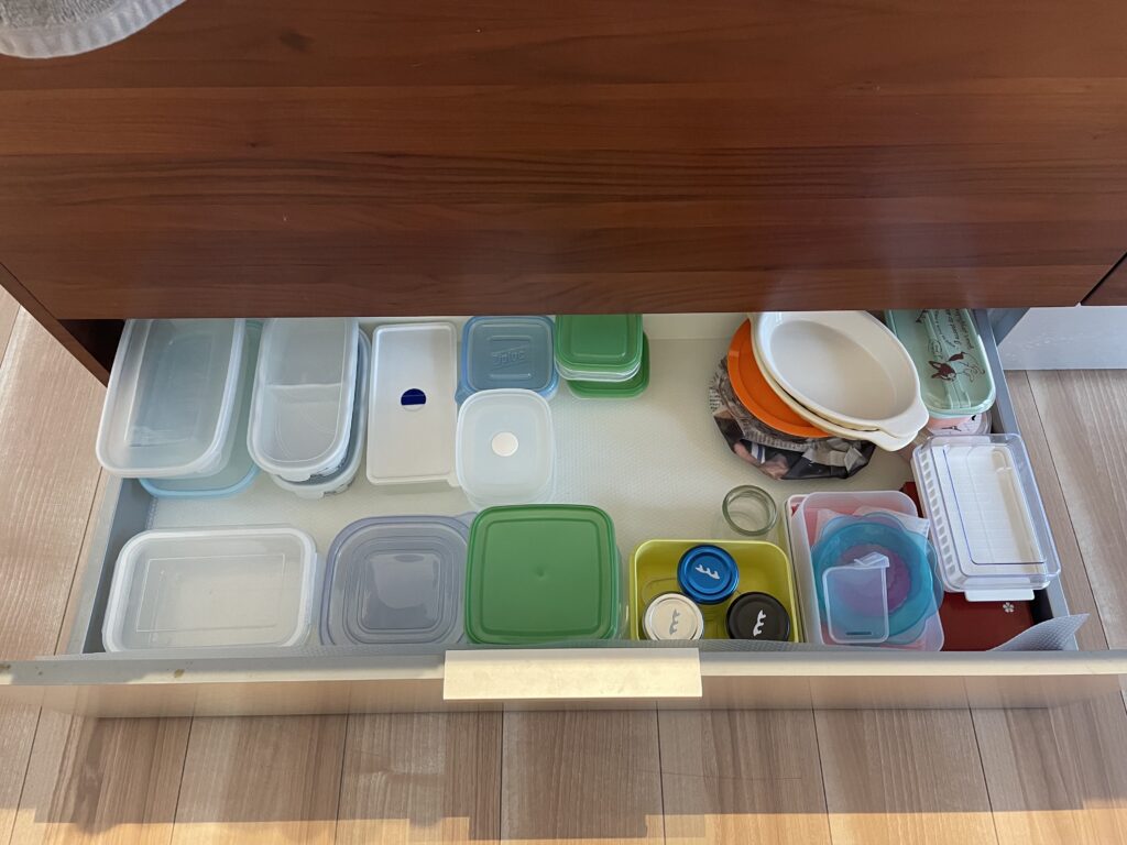 福岡　整理収納アドバイザー　トトノウラボ
キッチン流し一番下の引き出し