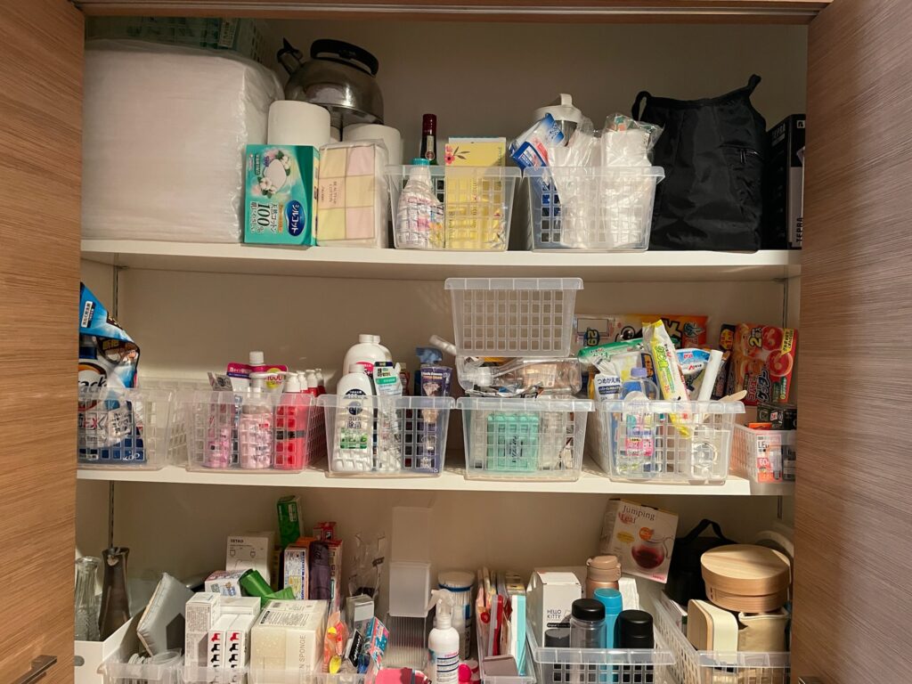 福岡 整理収納アドバイザー トトノウラボ
片付く前の収納庫