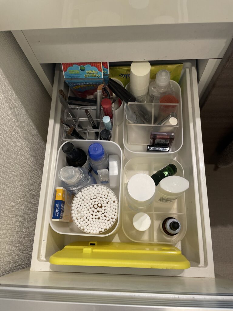 福岡　整理収納アドバイザー　トトノウラボ
片付け後の洗面台引き出し