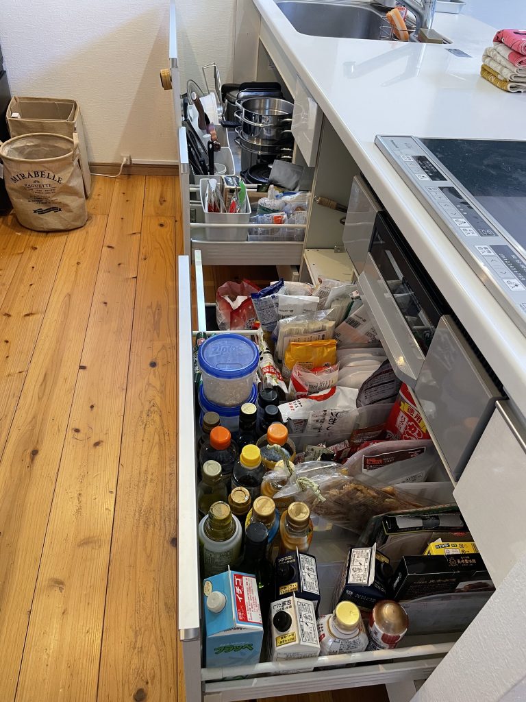 福岡　整理収納アドバイザー　トトノウラボ　キッチン　収納　引き出しの中　アフター